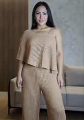 Conjunto Feminino de Tricô Premium Nude – Blusa Versátil e Calça com Dupla Possibilidade de Uso