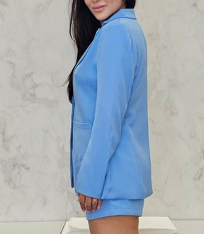 Blazer feminino Forrado Oversized com Botões em Strass e bolsos - moderno e estiloso