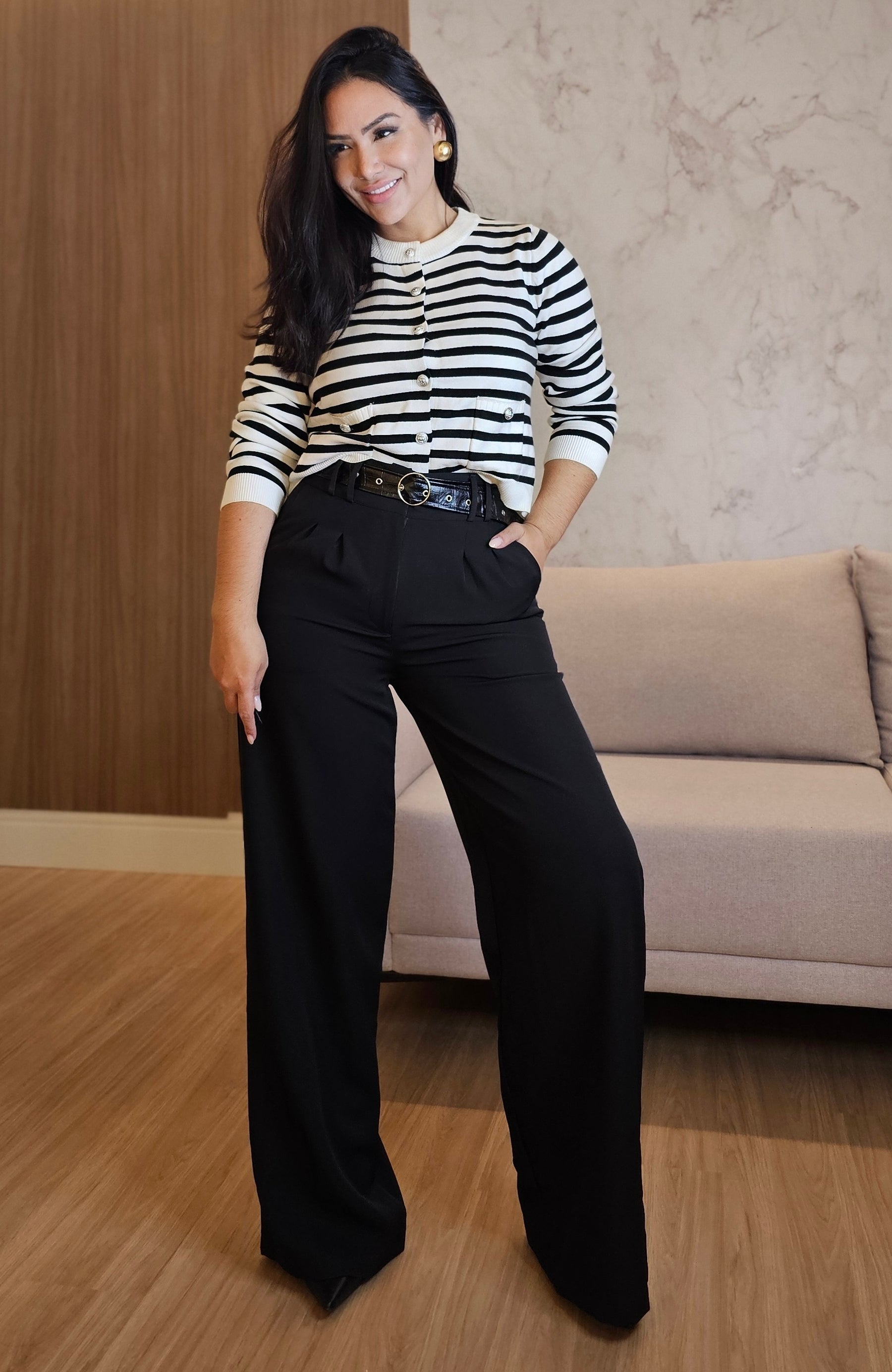 Cardigan Feminino Listrado em Modal Premium – Botões Funcionais