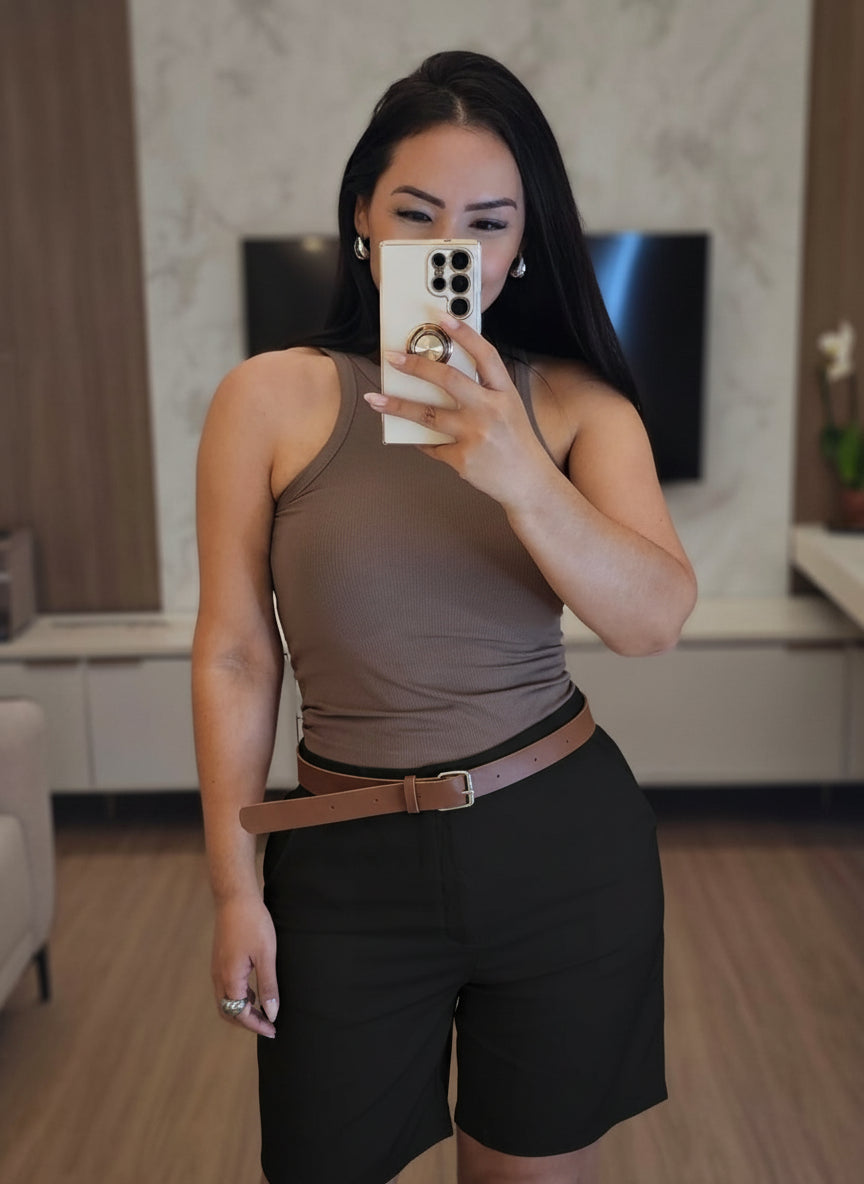 Bermuda feminina Alfaiataria em 2 cores