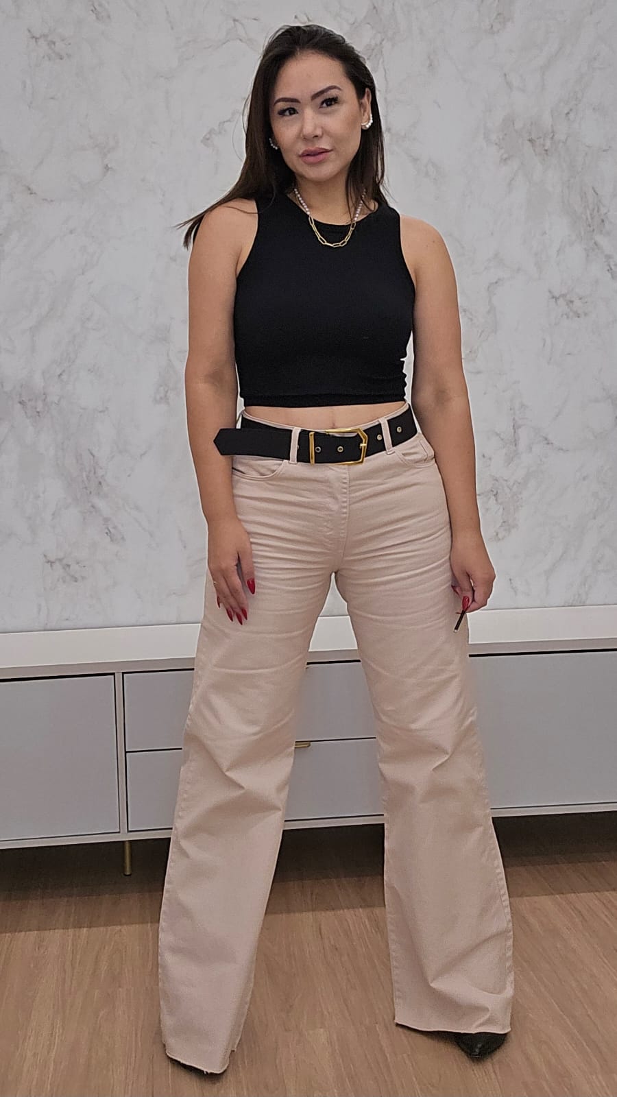 Calça Pantalona feminina nude em Sarja com cintura alta e bolsos – Ellen