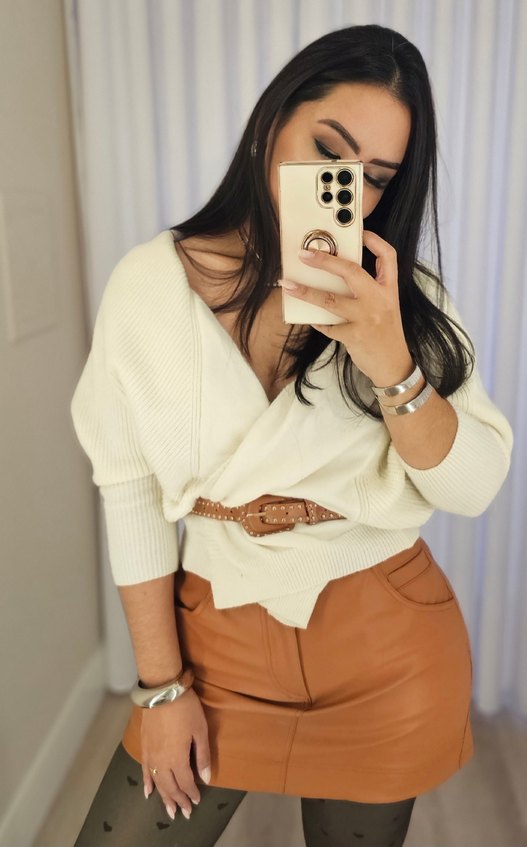 Short Saia Feminino Couro Caramelo – Estrutura Elegante com Visual Imponente