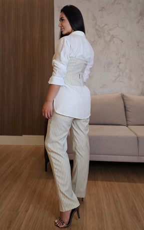 Conjunto Feminino Alfaiataria Risca de Giz – Elegância Atemporal com Versatilidade Moderna