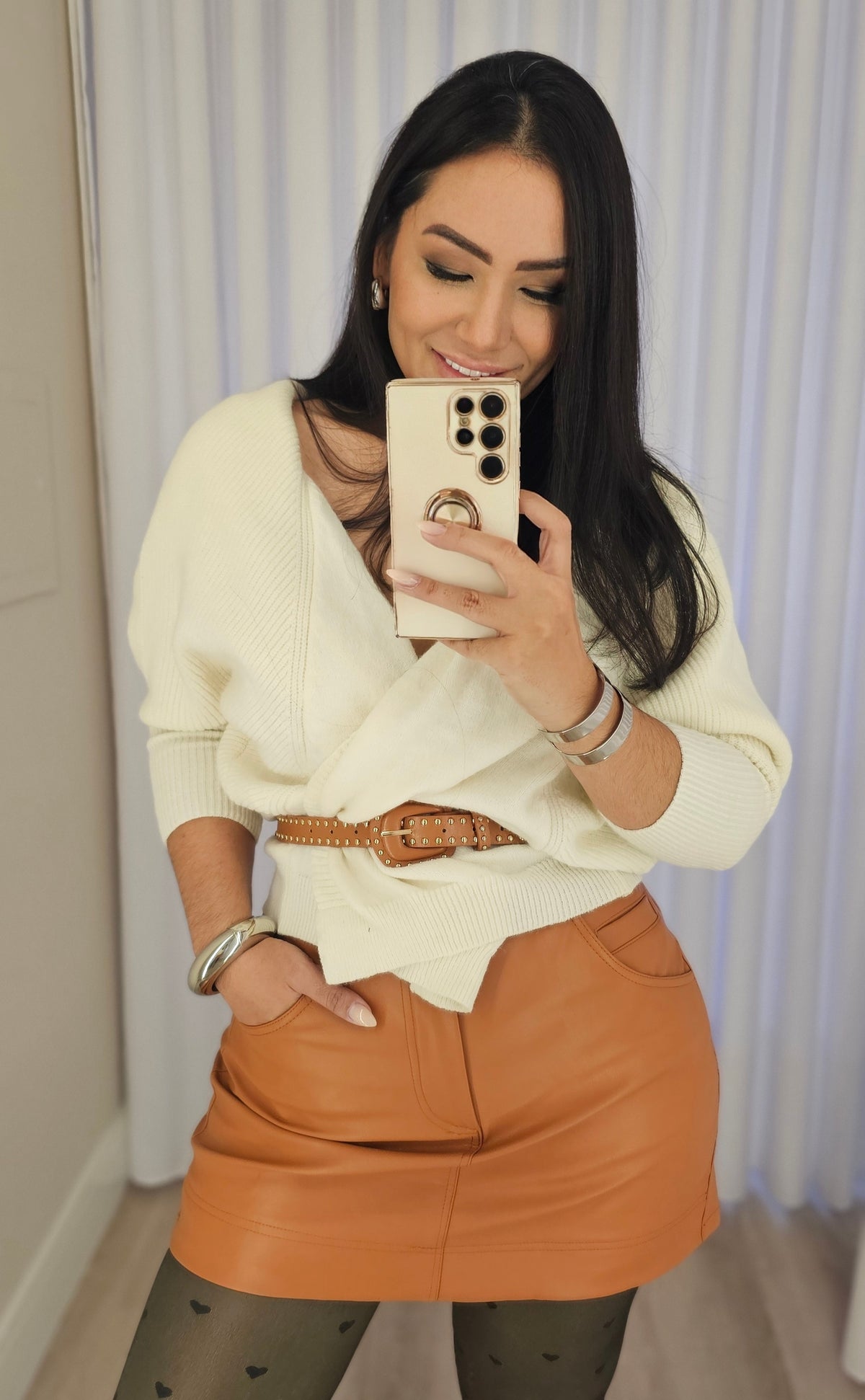Short Saia Feminino Couro Caramelo – Estrutura Elegante com Visual Imponente