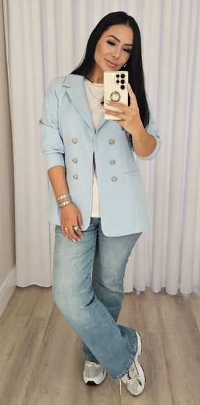 Blazer Feminino de Alfaiataria Azul Claro – Elegância e Caimento Perfeito