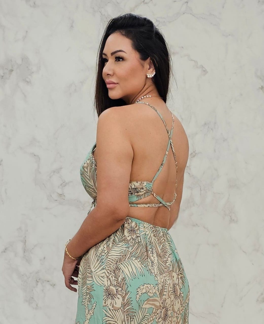 Vestido Longo fluido Estampado com decote de Amarração, forro, bojo e elástico