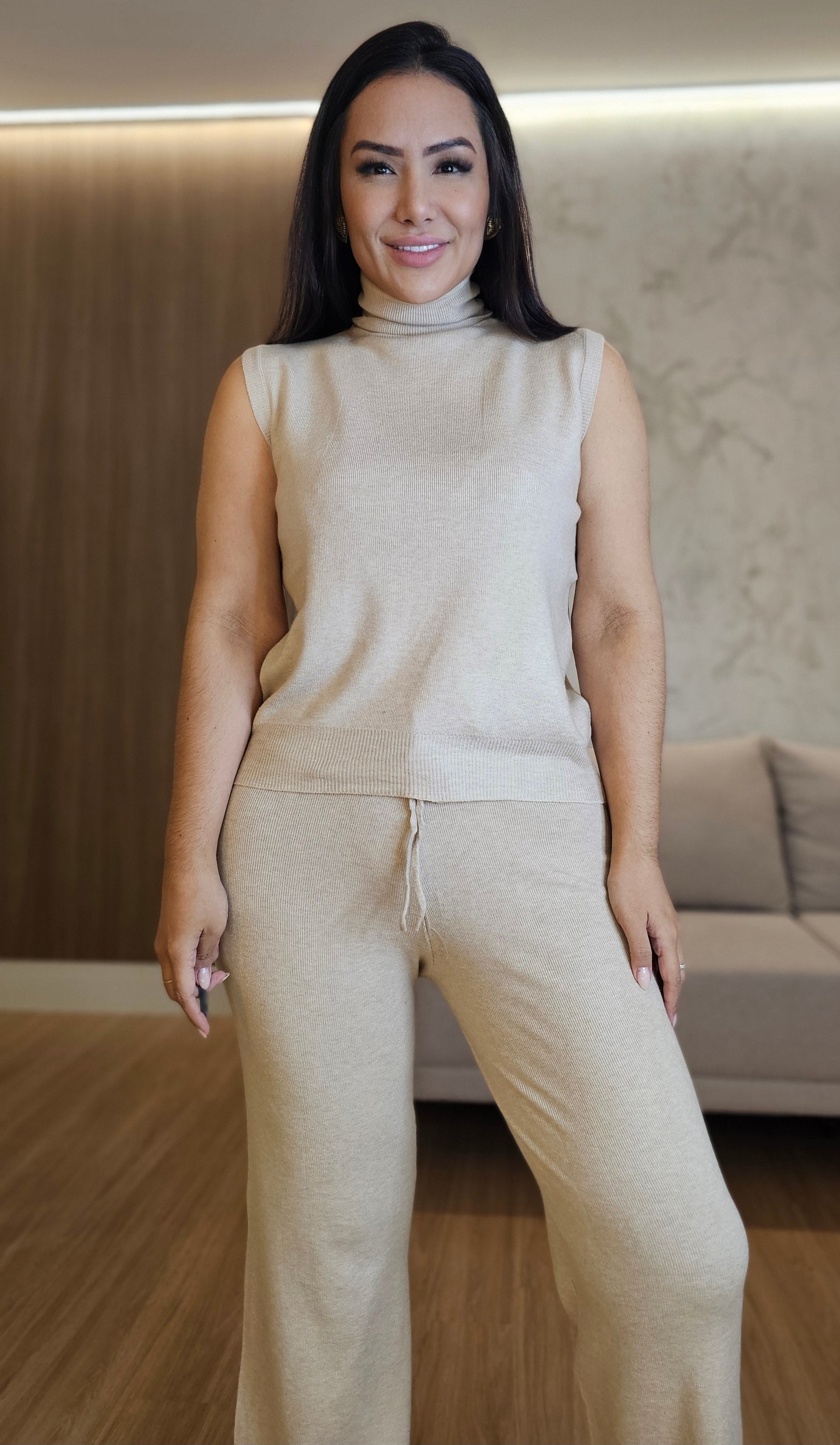 Conjunto Feminino Modal com Gola Alta – Elegância minimalista com conforto premium