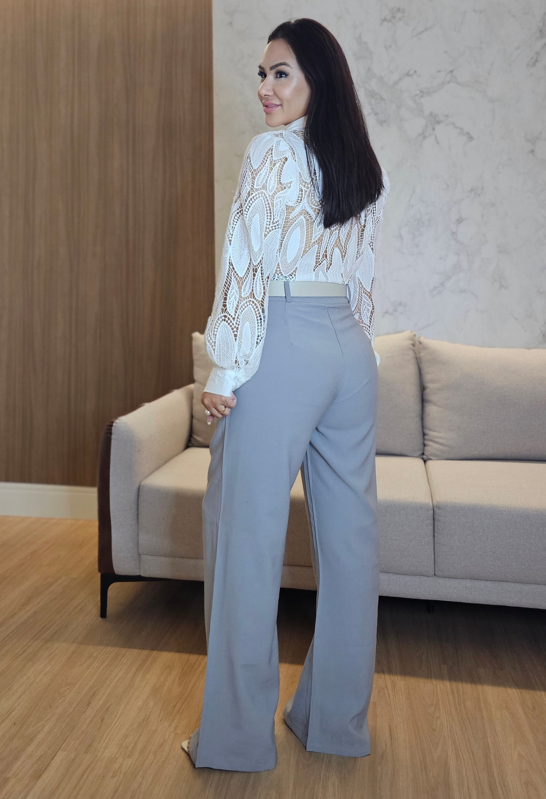 Calça Feminina Pantalona de Alfaiataria Cinza