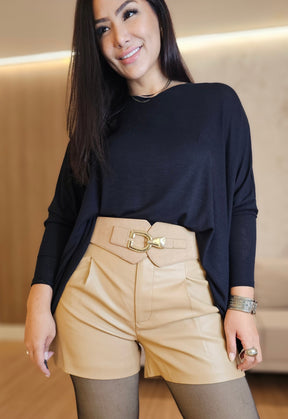 Blusa Feminina Preta Manga Longa – Modelagem Ampla e Elegante