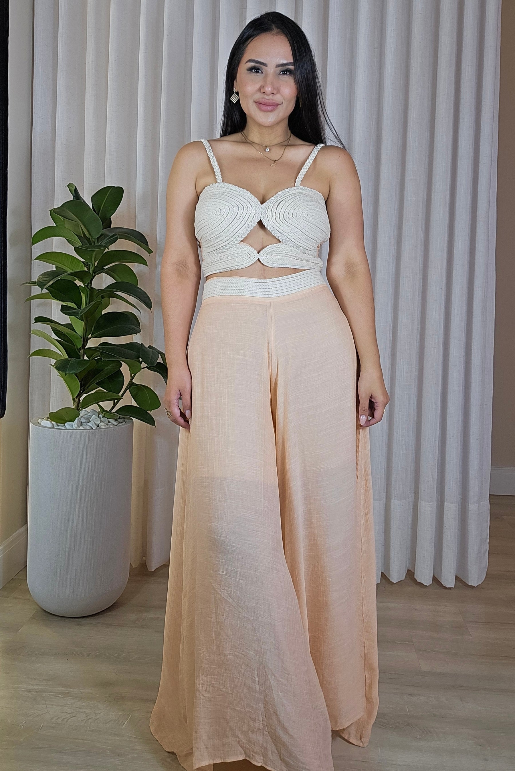 Conjunto Feminino Luxuoso com detalhes em corda