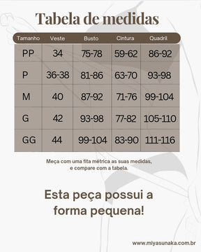 Calça feminina cinza de Barras Amplas, botões encapados e cintura alta com bolsos - moderna e estilosa