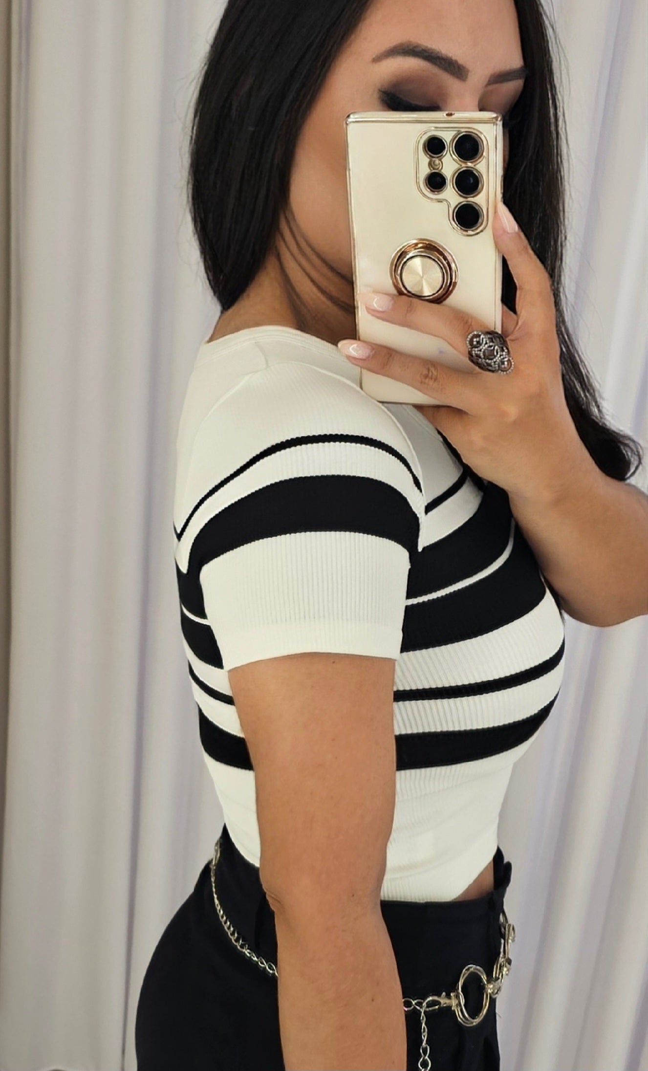 Cropped alongado em modal premium listrado com manguinhas - confortável e moderno