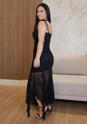 Vestido longo de modelagem sereia em tule preto com bojo