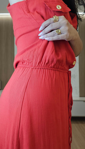 Vestido longo, Leve e fluido na cor telha com botões frontais e elástico na cintura