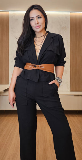 Conjunto feminino preto de calça e casaco em alfaiataria - elegante e despojado
