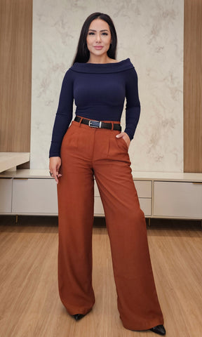 Calça feminina Pantalona marrom em alfaiataria de cintura alta